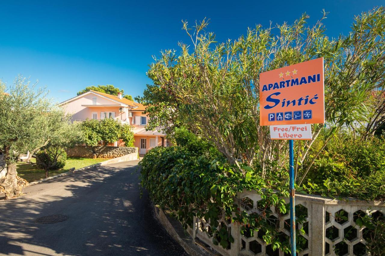 2-Bedroom Krk Apartment - Near Krk Beaches & Town! Krk Town Eksteriør bilde